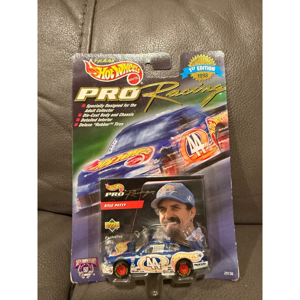 Hot Wheels Pro Racing Kyle Petty 44 Pontiac Grand Prix 1998 1st Edition 20136